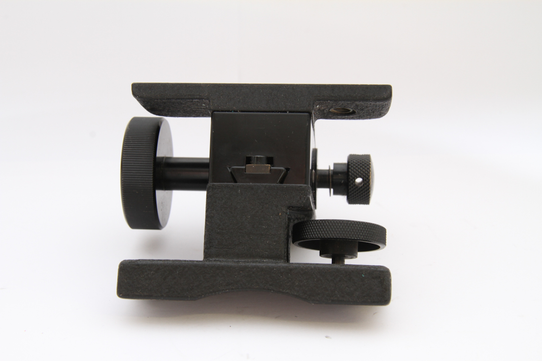 mwclassiccameras-20150806-4 Leitz Wetzlar Fine Focusing tripod platform (for fine focusing, mainly for macro use). 70mm x 30mm x 80mm (YRKOO) UNCOMMON