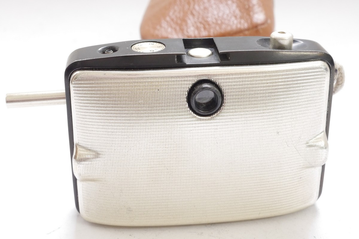 mwclassiccameras-20170922-63 Pentacon Penti II 35mm Half-Frame camera, GOLD coloured, with Meyer 30mm f3.5 Domiplan lens. Shutter cocked & film advance by pressing a side lever. With makers ER case