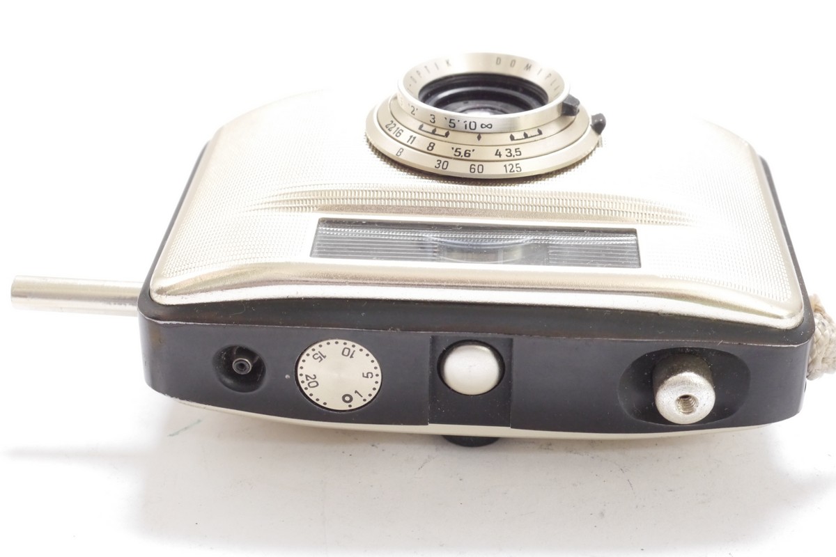 mwclassiccameras-20170922-64 Pentacon Penti II 35mm Half-Frame camera, GOLD coloured, with Meyer 30mm f3.5 Domiplan lens. Shutter cocked & film advance by pressing a side lever. With makers ER case