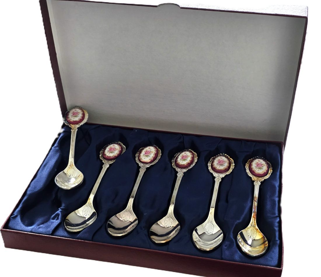 mwc20260313-62 Unbranded 6-Piece Antique Style Teaspoon Set with Rose Flower image on the Ceramic handles. In makers fitted hinging Box