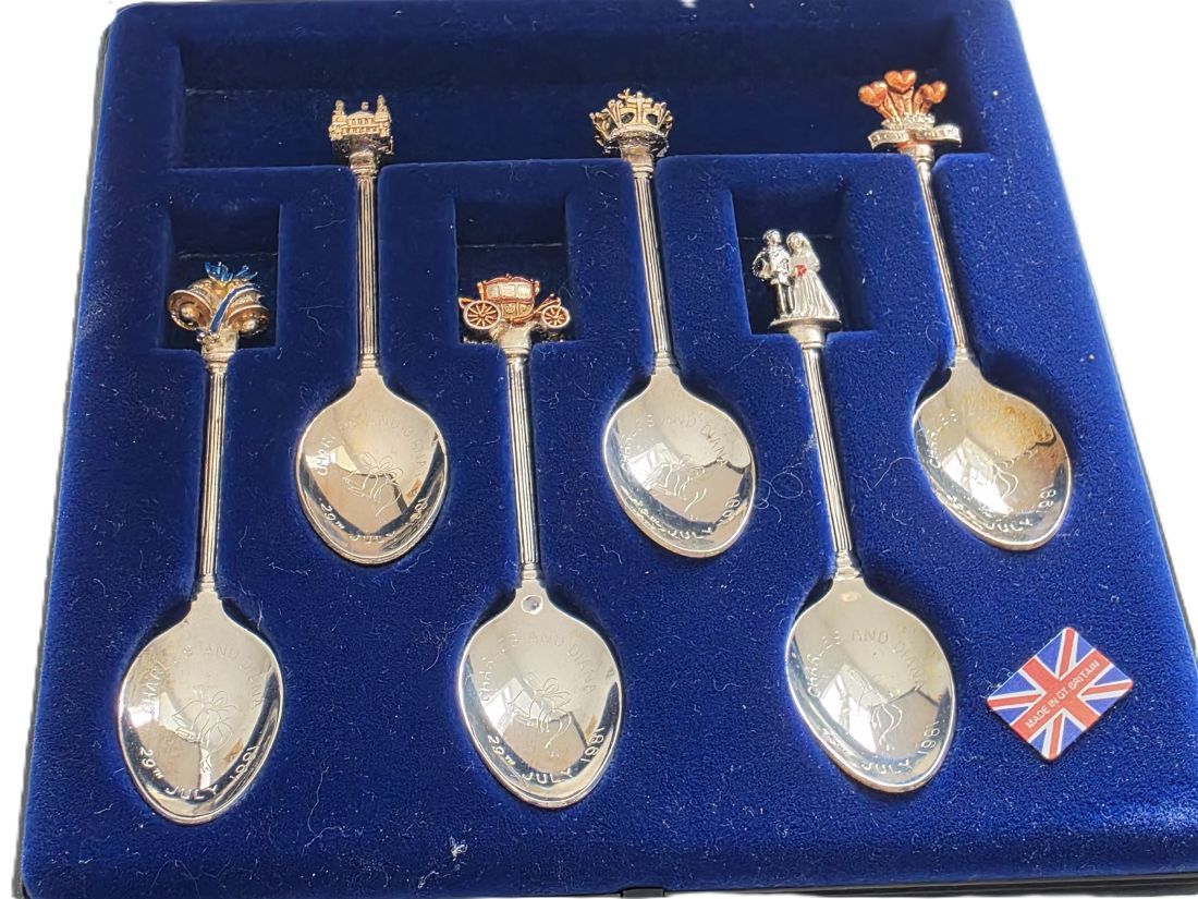 mwc20260313-71 W.A.P.W Great Britain Royal Wedding 1981 Charles & Diana 6-Piece Teaspoon Set with handles depicting Royal Images. Made in England