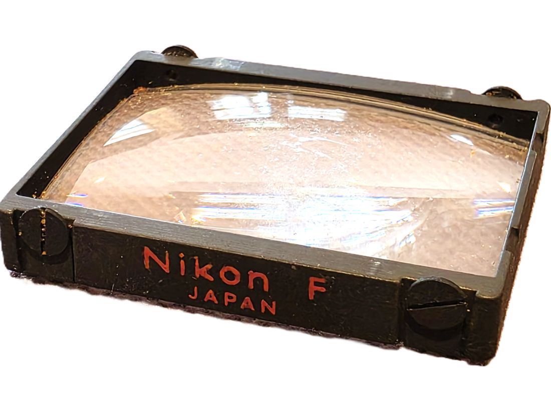 mwc20260320-14 Nikon Focusing Screen Type C, for Nikon F3 + keeper case & sleeve