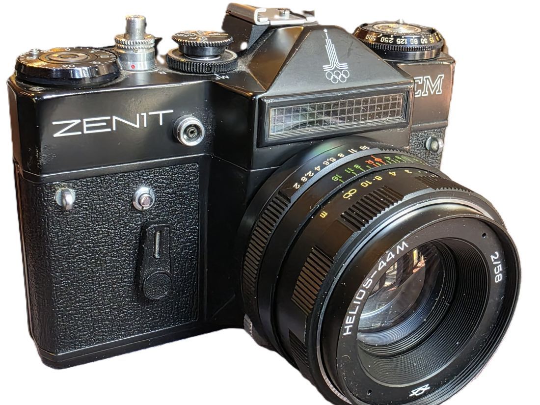 20260410-11 Zenit EM Black 35mm SLR, metered + 58mm f2 Helios-44M M42 lens & ER case