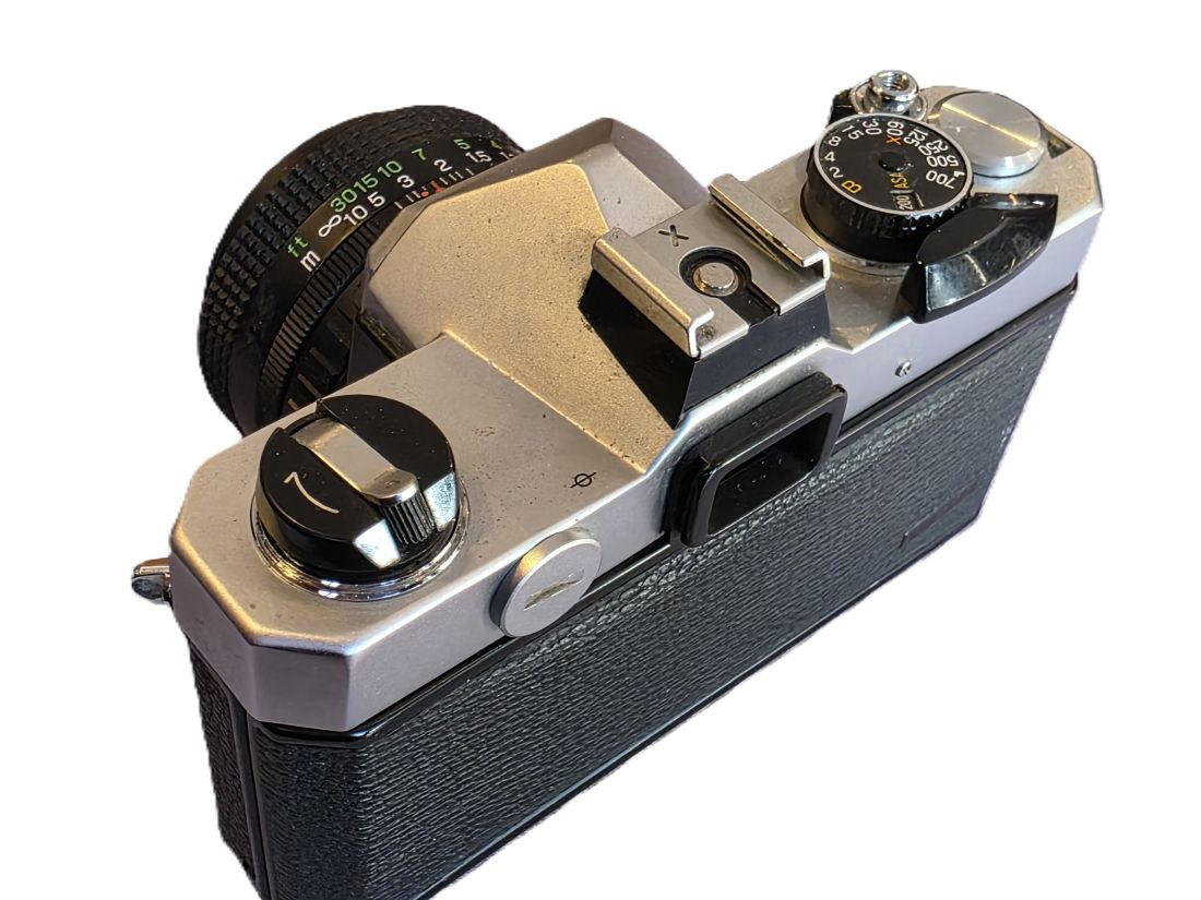 20260410-24 Fujica ST605 35mm SLR, Chrome + 55mm f2.2 Fujinon M42 Screw mount lens, front cap & Case base. For repair/spare parts