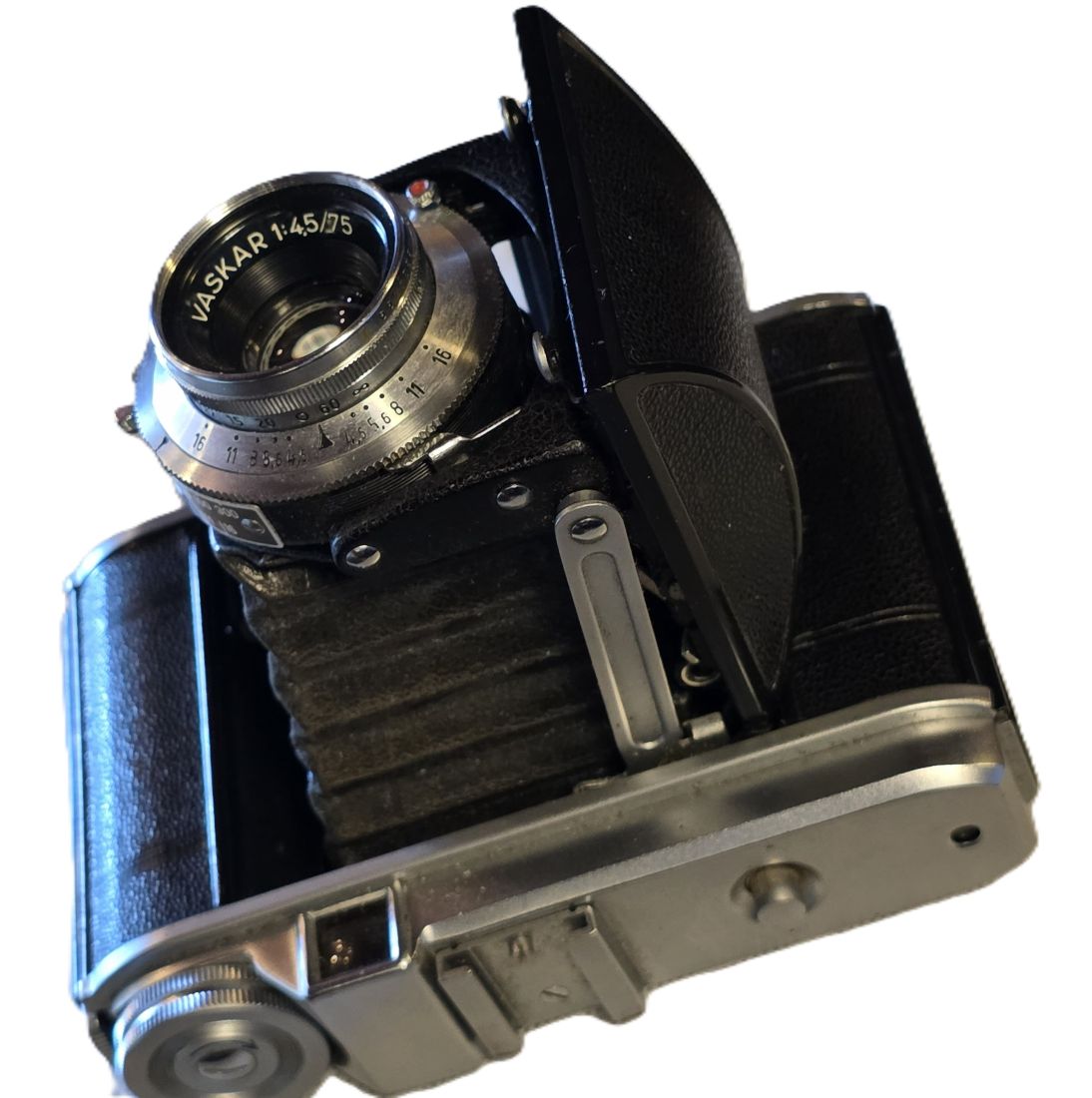 20260424-81 Voigtlander Perkeo I 6x6 on 120 folding camera with 75mm f4.5 Vaskar coated lens in Pronto shutter
