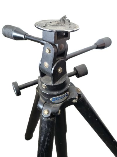 Leitz Tiltall Prefiessional Tripod #4602 with 2-Way head & adjustable feet