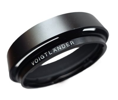 Voigtlander L-13 Bayonet fitting metal lens hood with vents. For the 50mm f2 & 35mm f2 Apo Lanthar VM Lenses