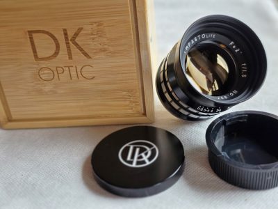 DK Optik 2 inch f1.5 Impastolite Leica M 6-bit mount Black & Chrome version with Amber coating and made with discontinued Vintage glass (No.339). Has 18 blade aperture. With Makers Caps & Box. Made to replicate the Rare Dallmeyer 50mm f1.5 Septac lens