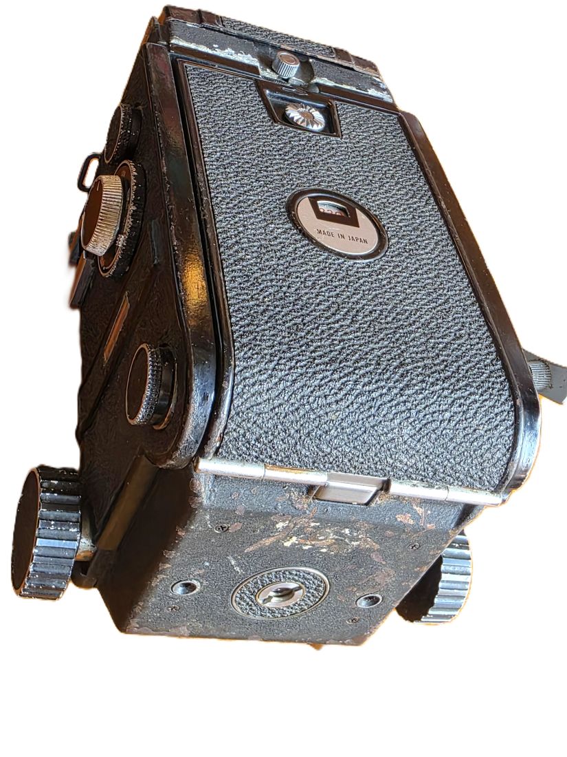 20260522-40 Mamiya C330 6x6 Medium Format TLR body only, with Waist-level finder