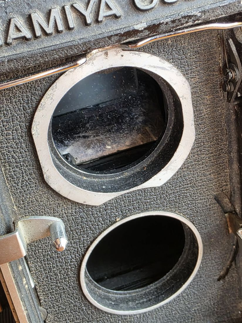 20260522-42 Mamiya C330 6x6 Medium Format TLR body only, with Waist-level finder