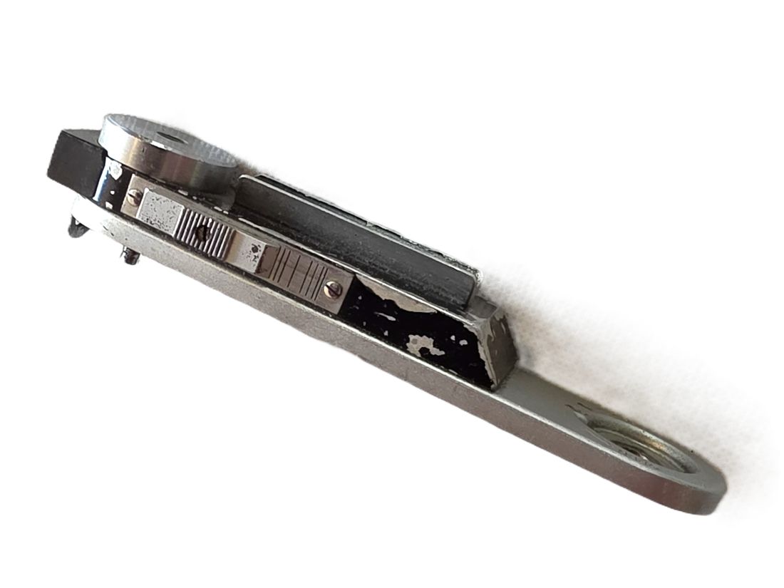 20260529-07 Leitz Flash Synched Baseplate for the IIIc (SELSEY). No Synch lead