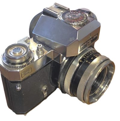 Zeiss ikon Icarex 35CS 35mm SLR with CDS Metering prism finder & 50mm f2,8 Tessar breechlock mount lens. NEEDS SERVICING