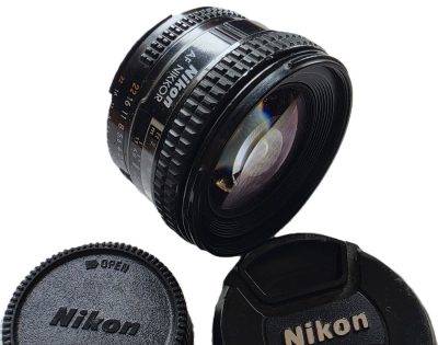 Nikon 20mm f2.8D AF Nikkor + Nikon Caps