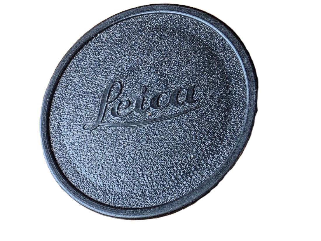 20260612-114 Leica 45mm Push-on black plastic cap for use with the reversed Summilux lens hood (12586) Leica M lens hood