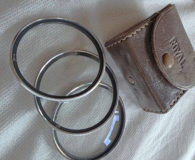 Royal 49mm Screw-in Close-Up lens set (No.s 1, 2 & 3) in Royal leather case