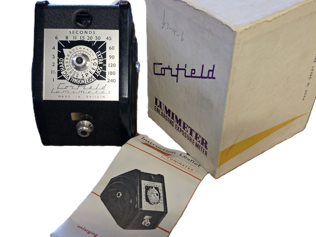 20260717-02 Corfield Lumimeter Enlarging Exposure Meter, black Bakelite. With original instructions & Box.UNCOMMON