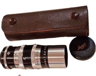 Meyer Gorlitz 7.5cm f2.8 Trioplan C mount Cine lens with makers hood, caps & leather case
