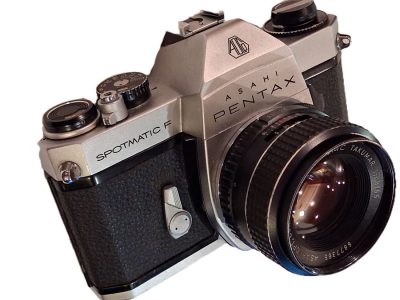 Pentax Spotmatic F chrome 35mm SLR + 55mm f1,8 SMC Takumar M42 screw mount lens & Pentax ER case