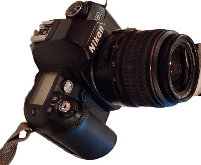 Nikon F80 35mm AF SLR + Nikon ED 18-55mm f3.5-5.6 GII zoom, with front cap, Nikon camera neck strap & Lowepro TLZ Mini case with long strap